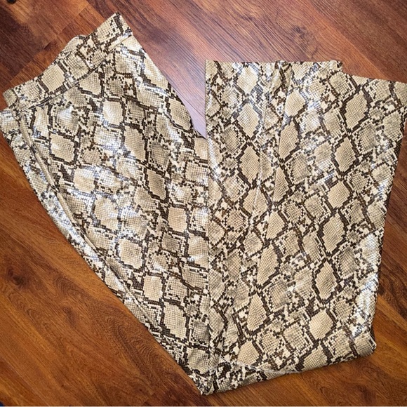 Topshop High Waist Beige Faux Snakeskin Straight Leg Pants - Picture 7 of 8